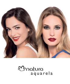 2 mujeres maquilladas con productos Natura Aquarela