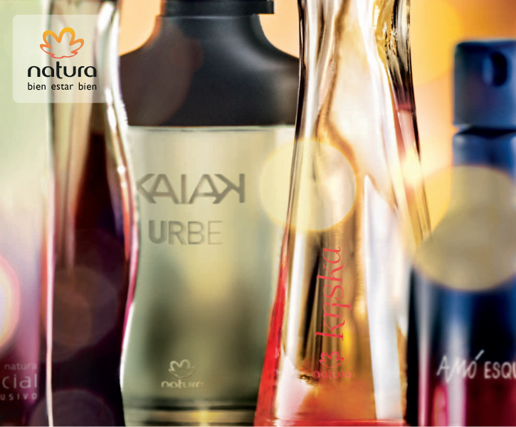 Varios envases de perfumes