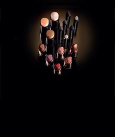 Natura UNA. Nuevos formatos de aplicación. Variados productos de maquillaje Natura UNA.